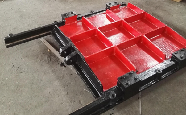 鑄鐵閘門(mén)與不銹鋼閘門(mén)性能對(duì)比(圖1) 1559106976(1)_副本.jpg