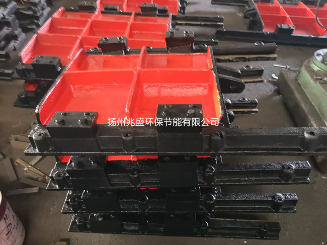 客戶問(wèn)我鑄鐵閘門一般多少錢(圖2) mmexport1543648490446_副本.jpg